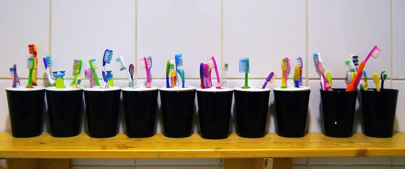 Toothbrush heads and handles